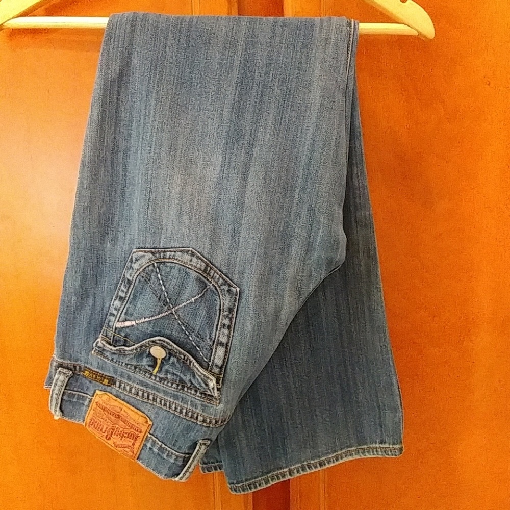 Lucky Jeans